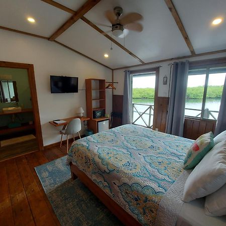 The Sunsetter Bed & Breakfast โบกัสทาวน์ ภายนอก รูปภาพ