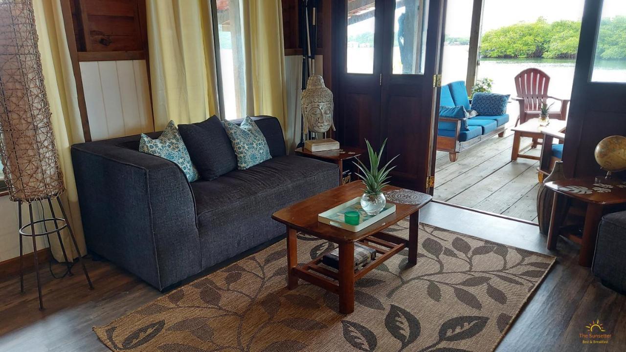 The Sunsetter Bed & Breakfast โบกัสทาวน์ ภายนอก รูปภาพ