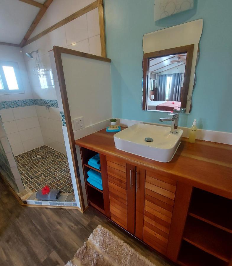 The Sunsetter Bed & Breakfast โบกัสทาวน์ ภายนอก รูปภาพ