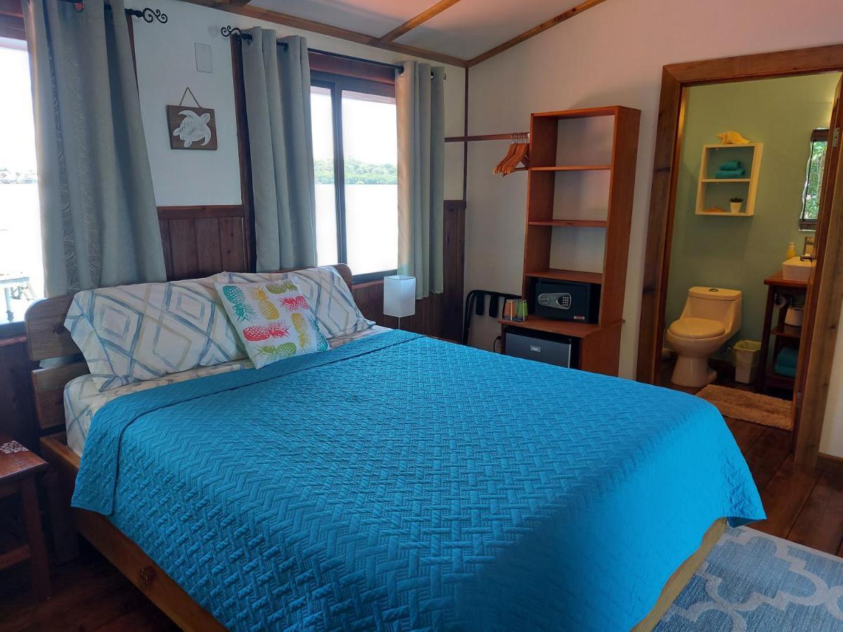The Sunsetter Bed & Breakfast โบกัสทาวน์ ภายนอก รูปภาพ