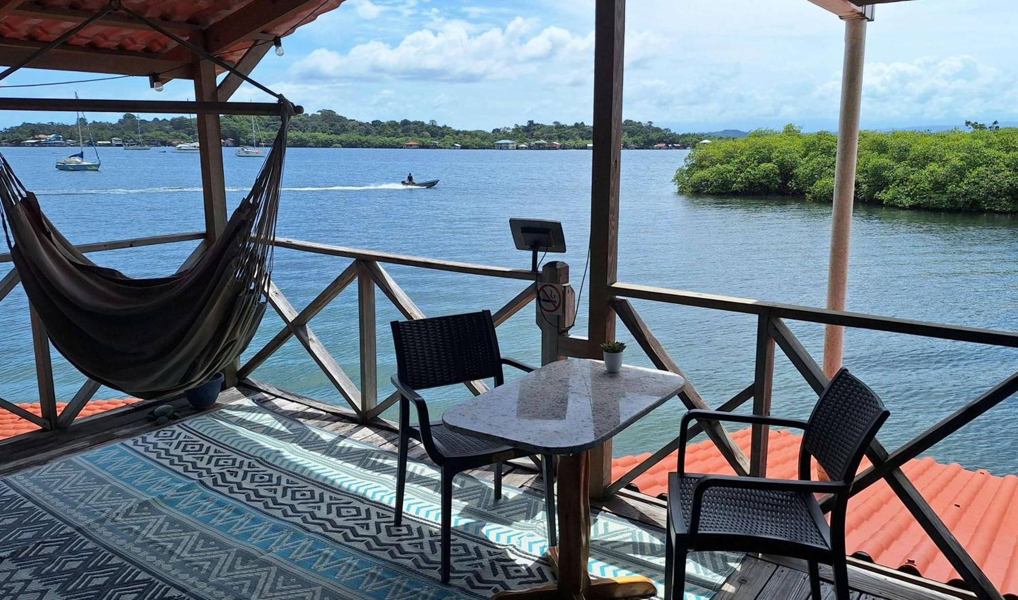 The Sunsetter Bed & Breakfast โบกัสทาวน์ ภายนอก รูปภาพ